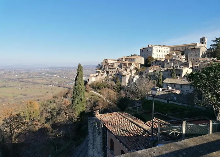 Apartment Residenza Le Peonie Todi